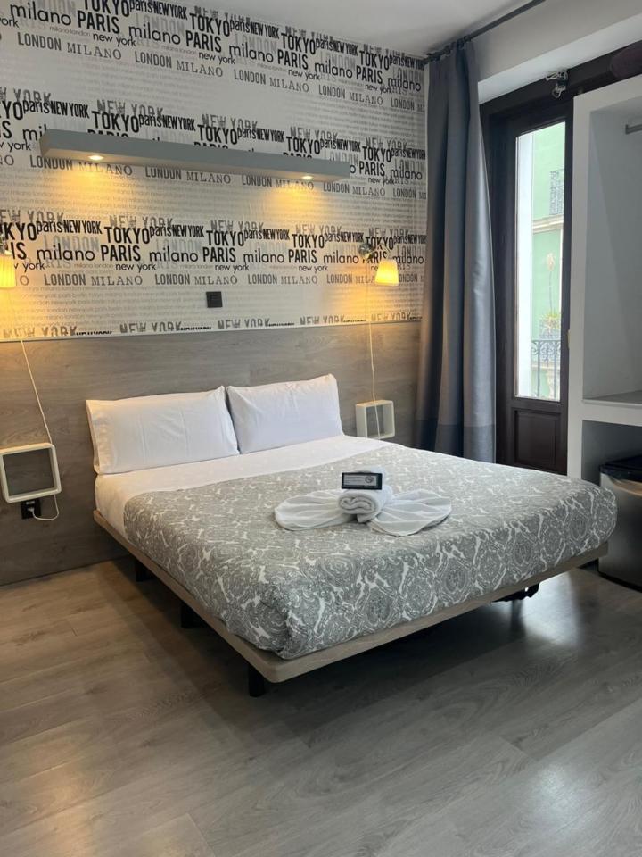 Hostal Abril Μαδρίτη Εξωτερικό φωτογραφία