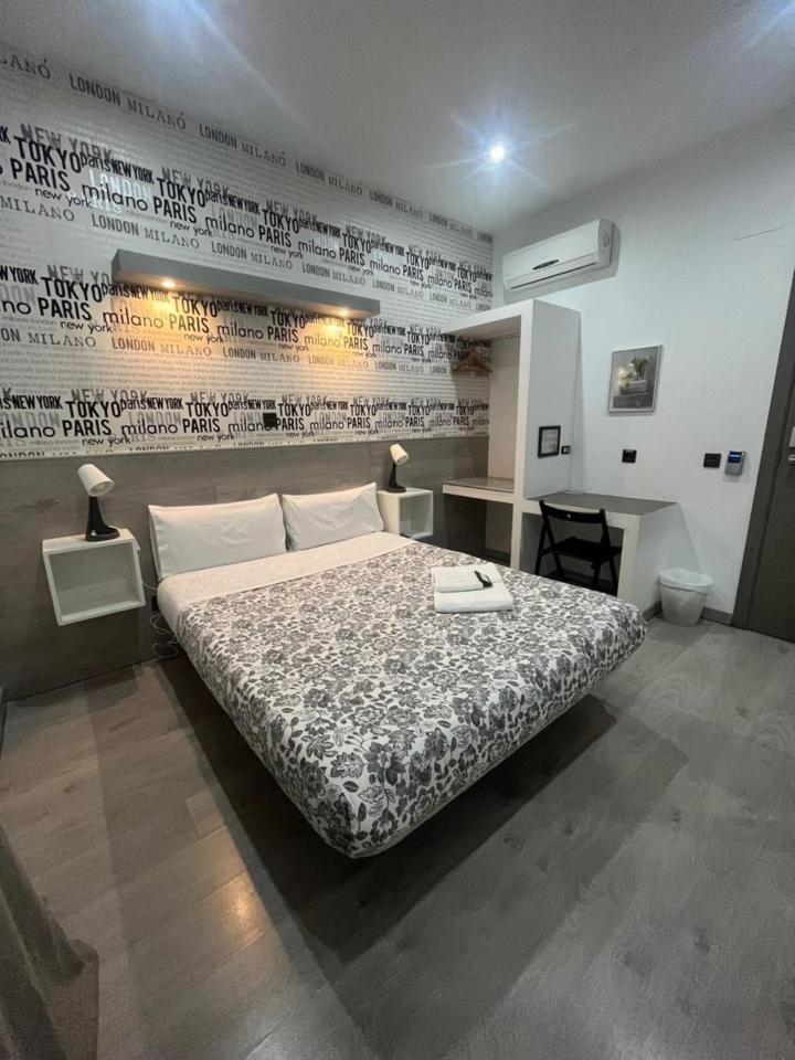 Hostal Abril Μαδρίτη Εξωτερικό φωτογραφία