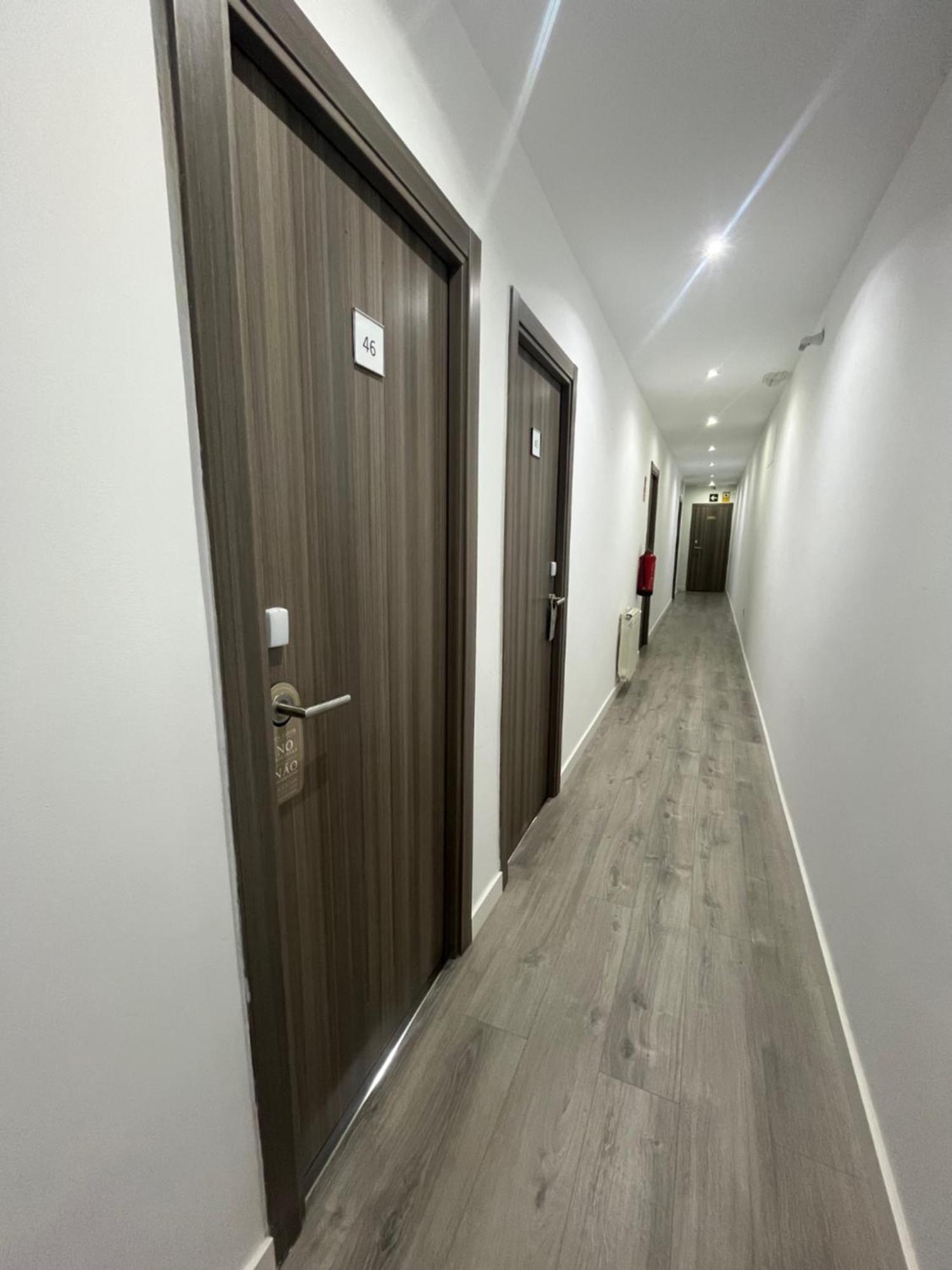Hostal Abril Μαδρίτη Εξωτερικό φωτογραφία