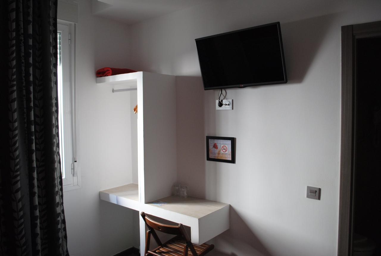Hostal Abril Μαδρίτη Εξωτερικό φωτογραφία